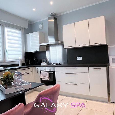 Galaxy Spa - Suite Venus Jacuzzi Et Sauna Privatif Champigneulles Екстериор снимка