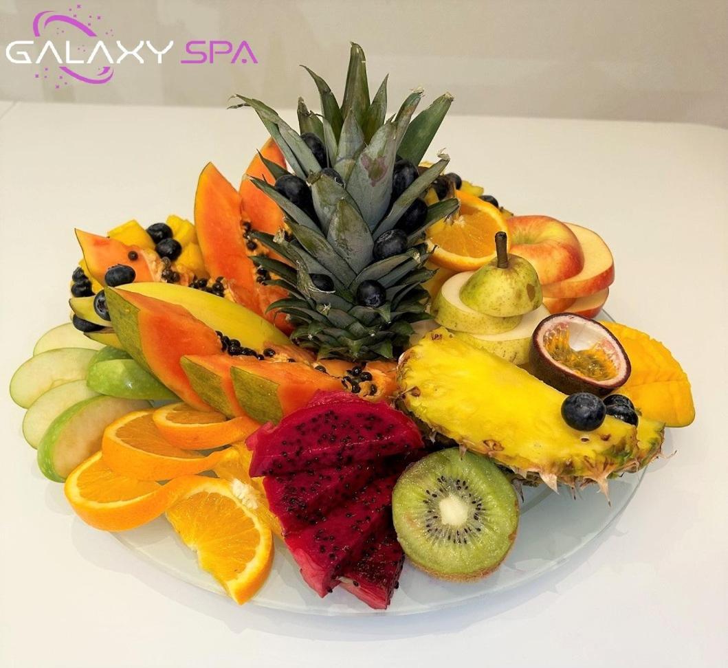 Galaxy Spa - Suite Venus Jacuzzi Et Sauna Privatif Champigneulles Екстериор снимка