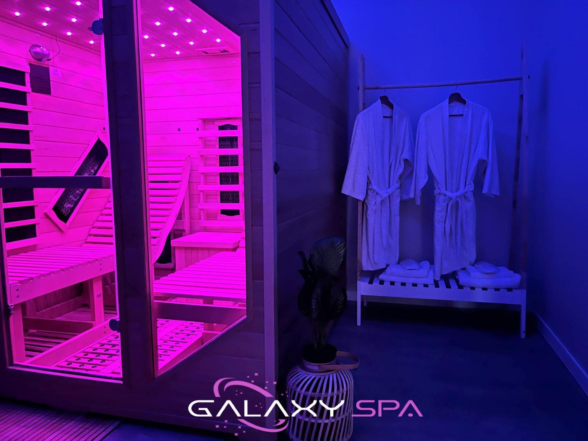 Galaxy Spa - Suite Venus Jacuzzi Et Sauna Privatif Champigneulles Екстериор снимка