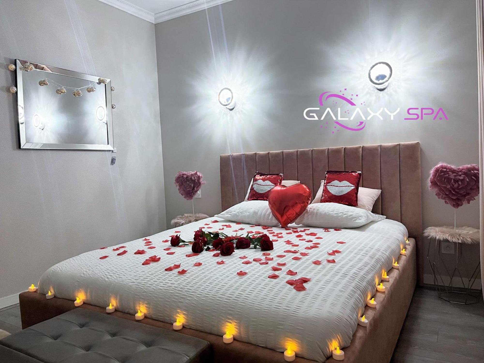 Galaxy Spa - Suite Venus Jacuzzi Et Sauna Privatif Champigneulles Екстериор снимка